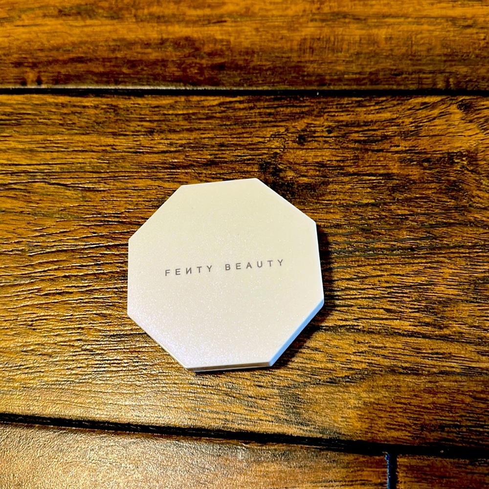 Fenty Beauty Highlighter